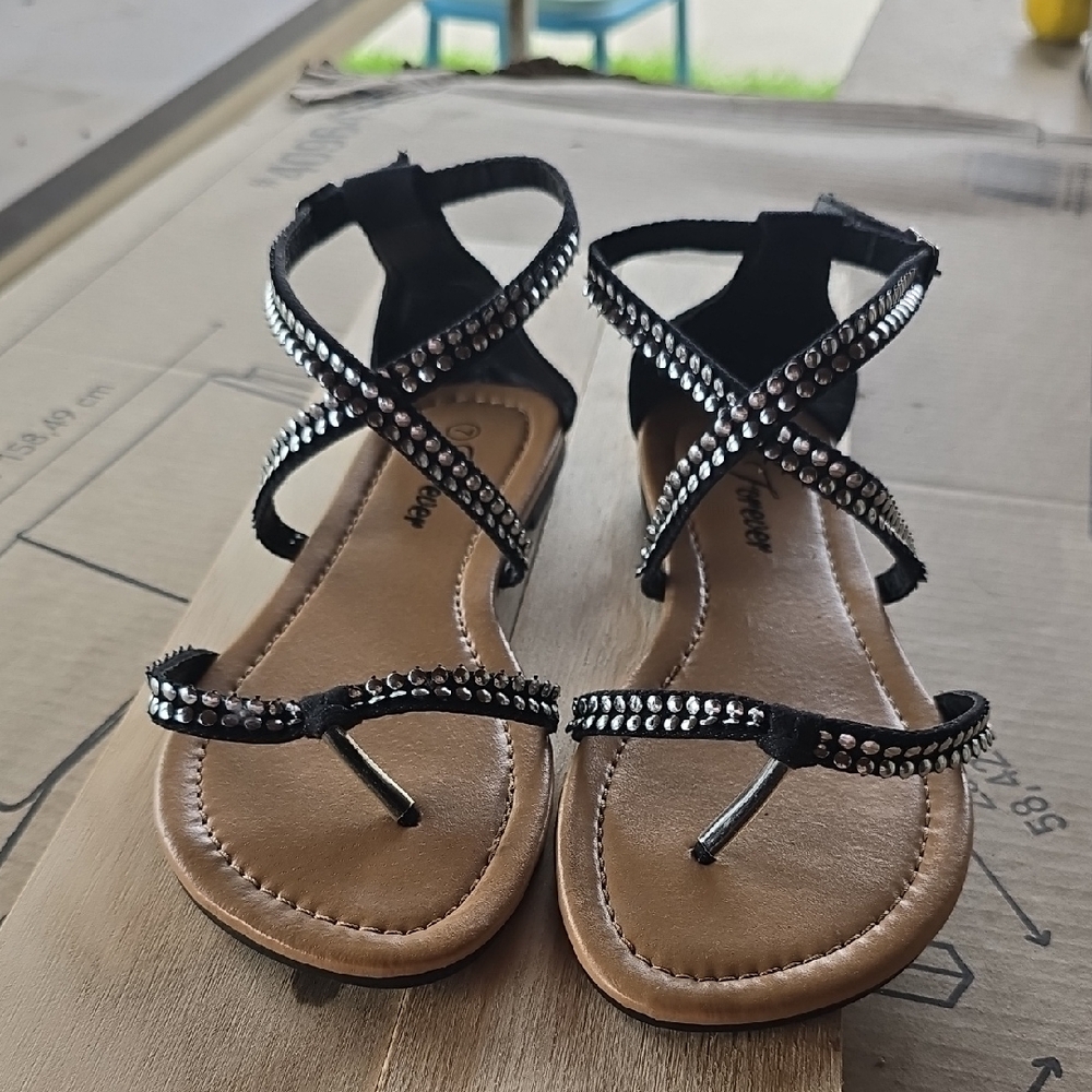 Forever 21 Black Gladiator Sandals